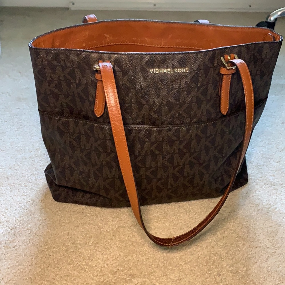 Michael Kors Signature Tote Bag in Dark Brown